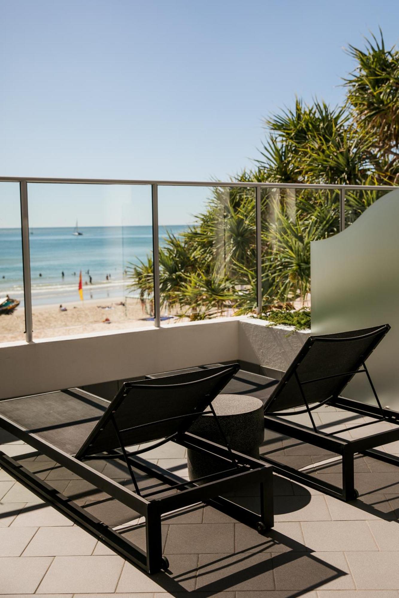 On The Beach Noosa Resort Εξωτερικό φωτογραφία