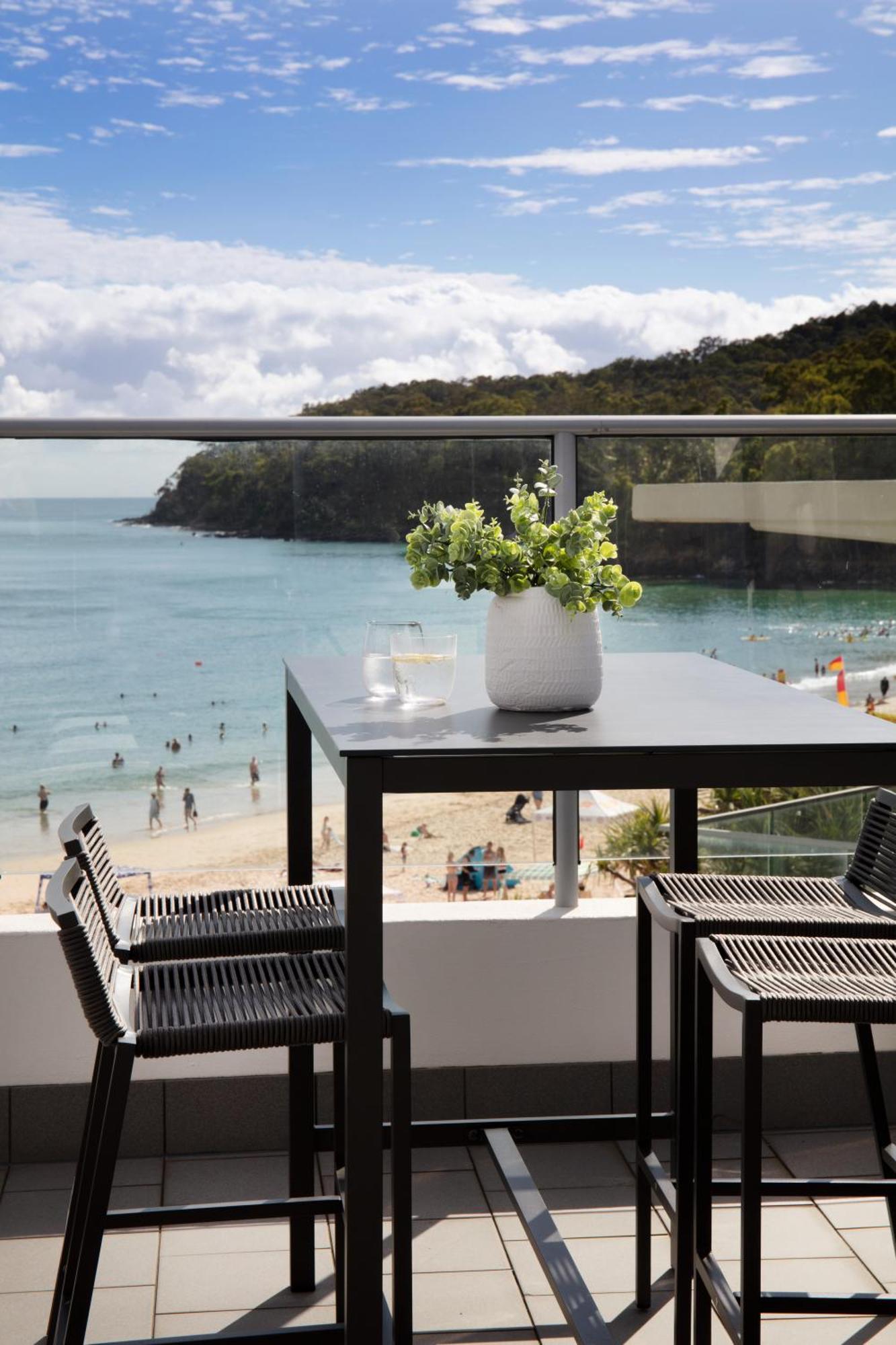 On The Beach Noosa Resort Εξωτερικό φωτογραφία