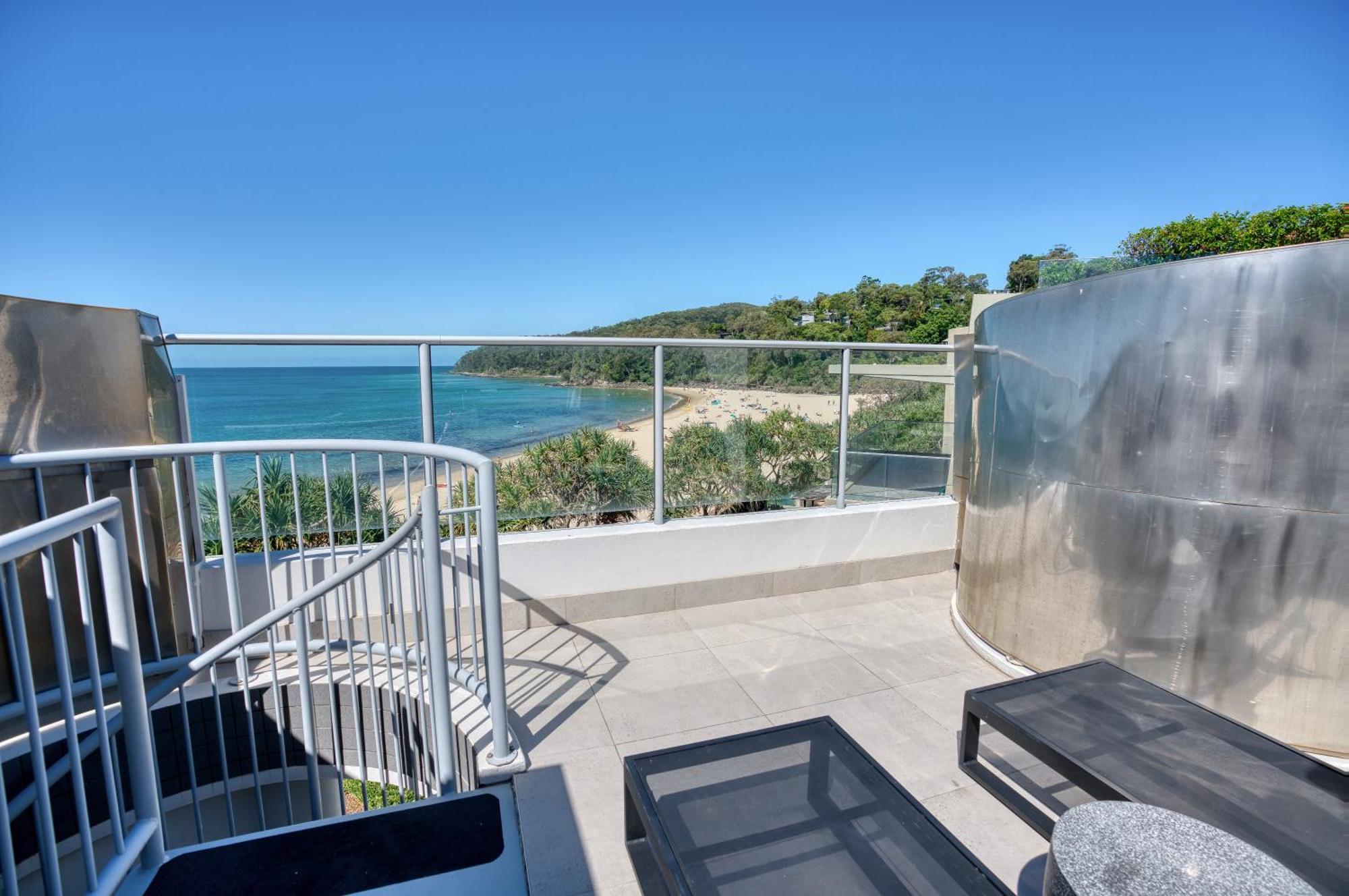 On The Beach Noosa Resort Εξωτερικό φωτογραφία